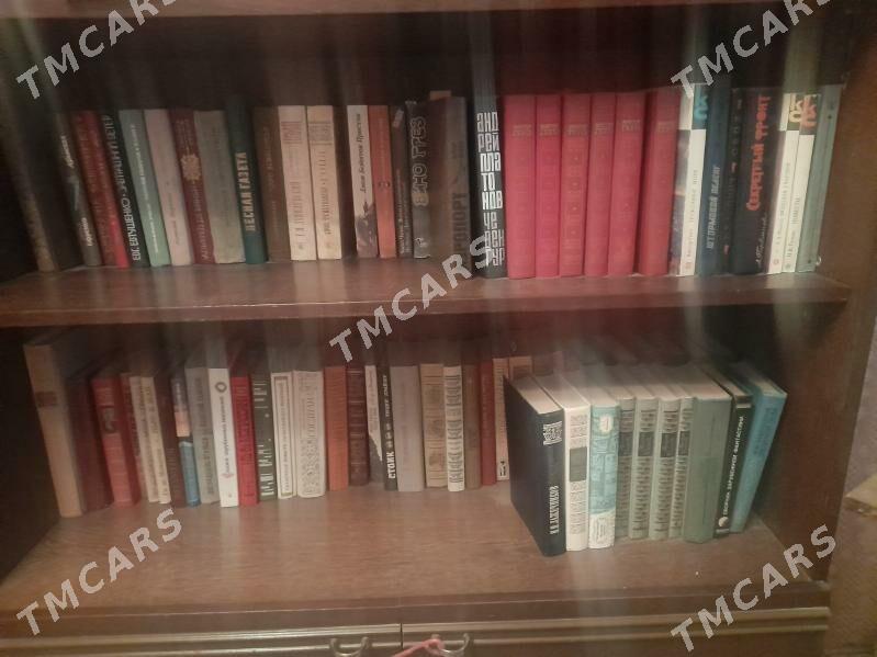 kitap satylýar. - Мир 3 - img 6