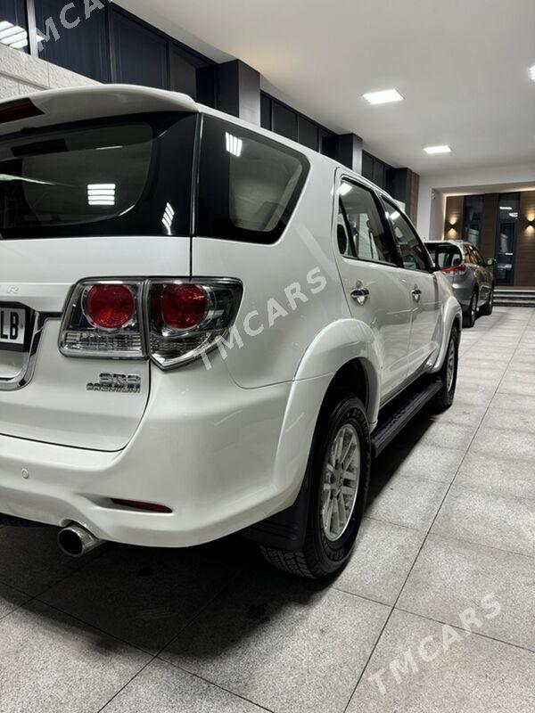 Toyota Fortuner 2013 - 350 000 TMT - Türkmenabat - img 4