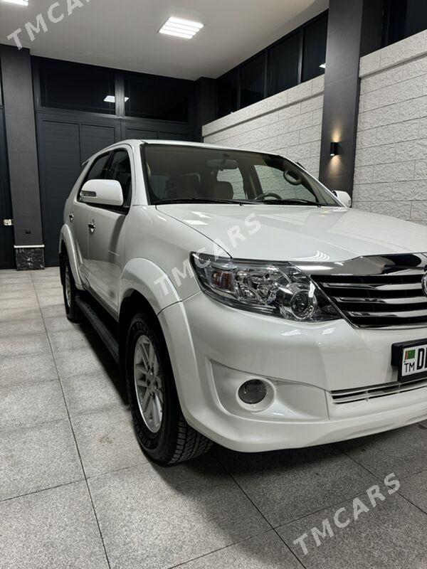 Toyota Fortuner 2013 - 350 000 TMT - Türkmenabat - img 3