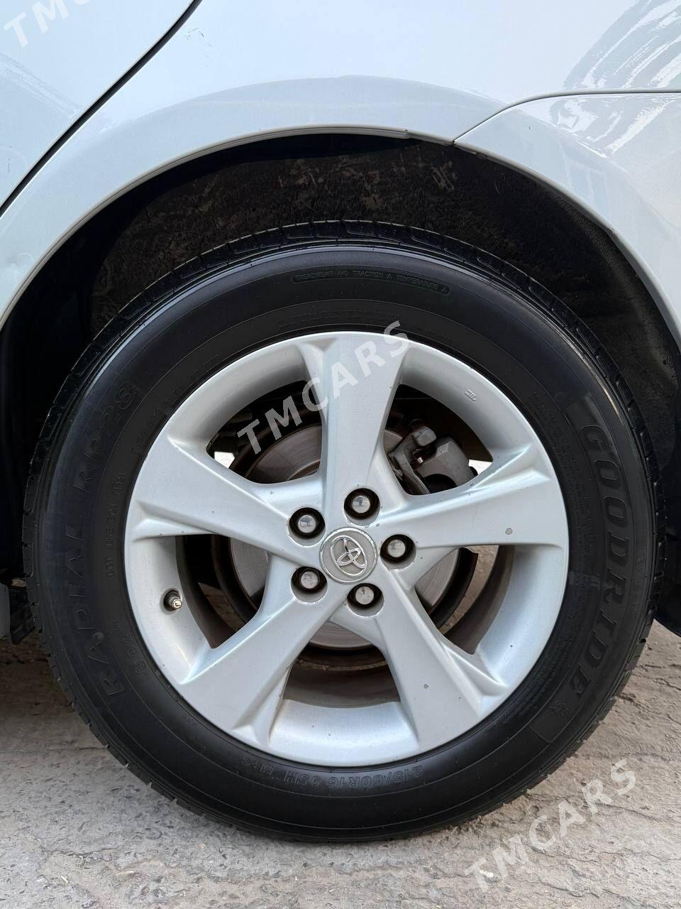 Toyota Corolla 2012 - 180 000 TMT - Türkmenabat - img 3