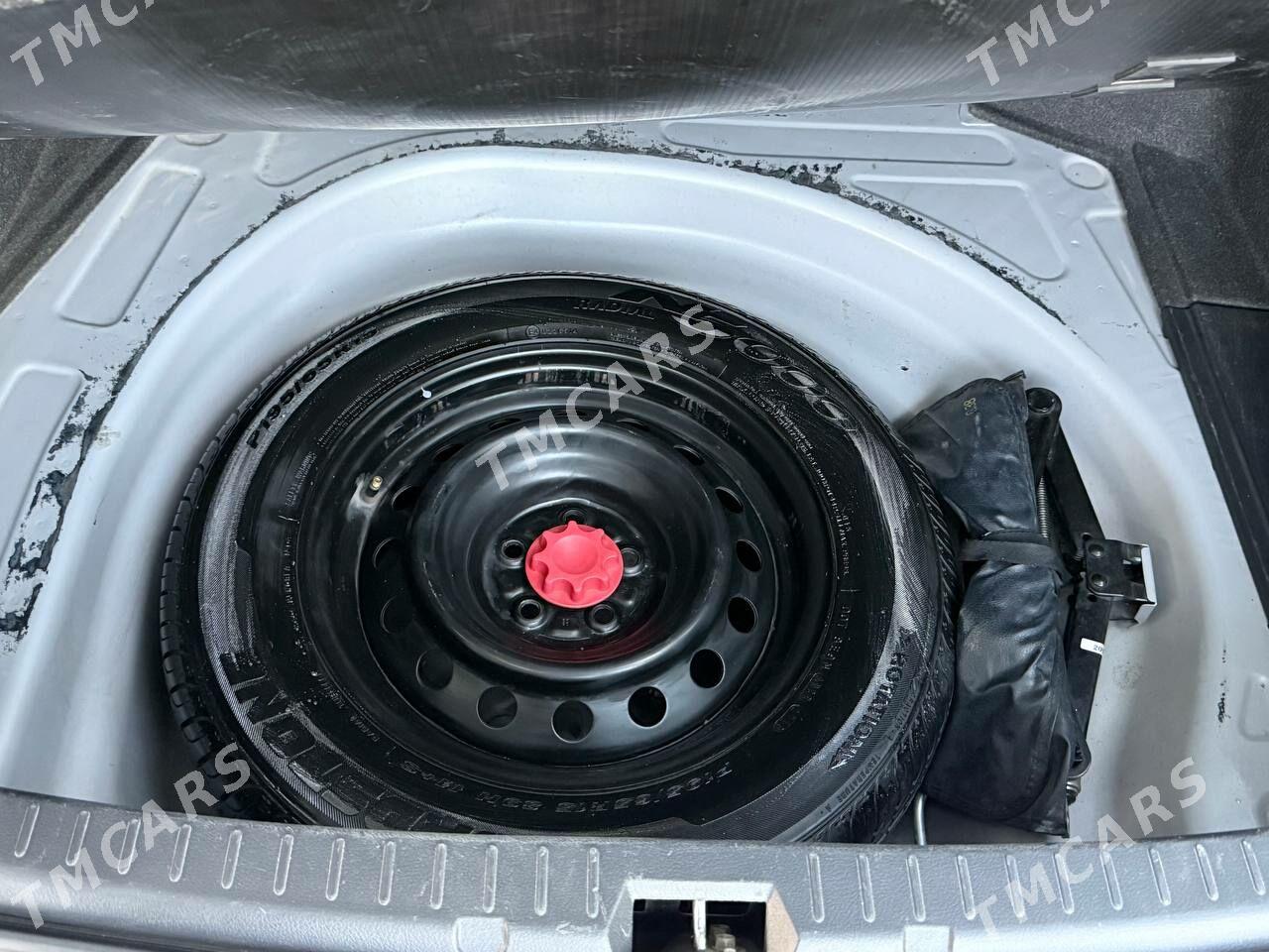 Toyota Corolla 2012 - 180 000 TMT - Türkmenabat - img 2