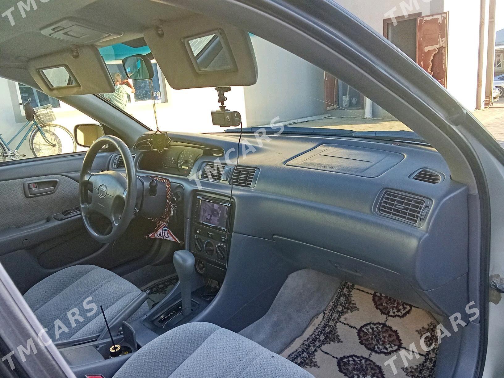 Toyota Camry 2001 - 130 000 TMT - Mary - img 3