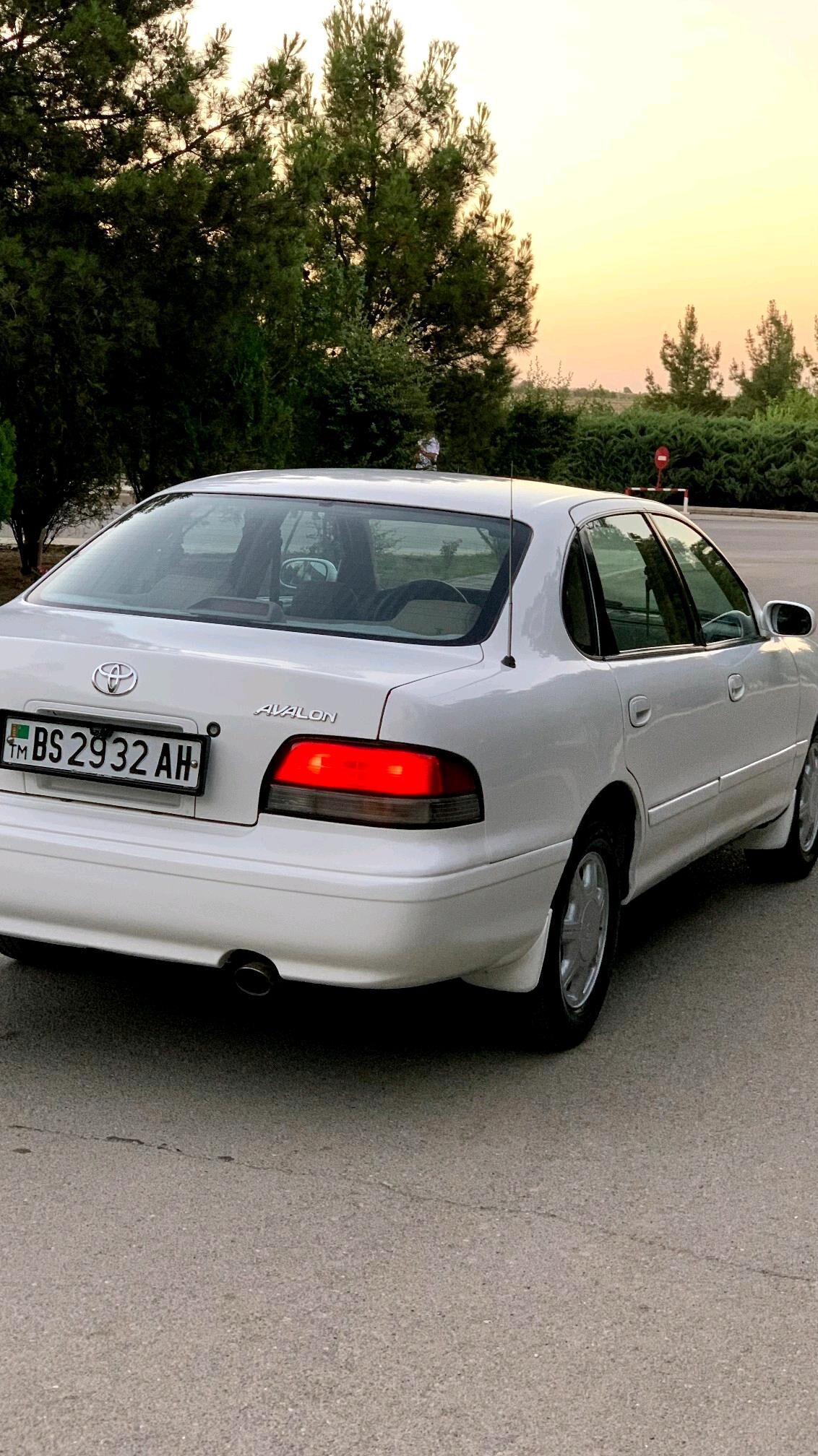 Toyota Avalon 1996 - 117 000 TMT - Bäherden - img 2