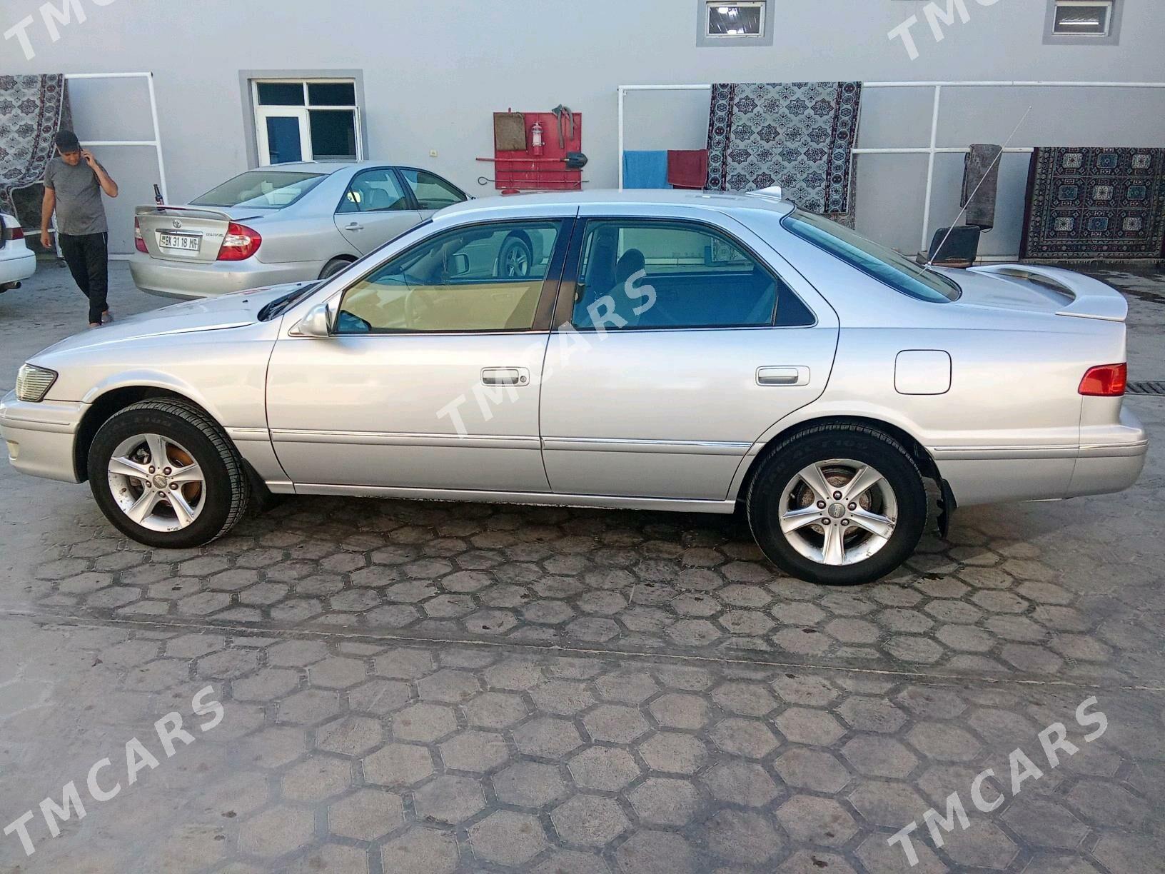 Toyota Camry 2001 - 130 000 TMT - Mary - img 9