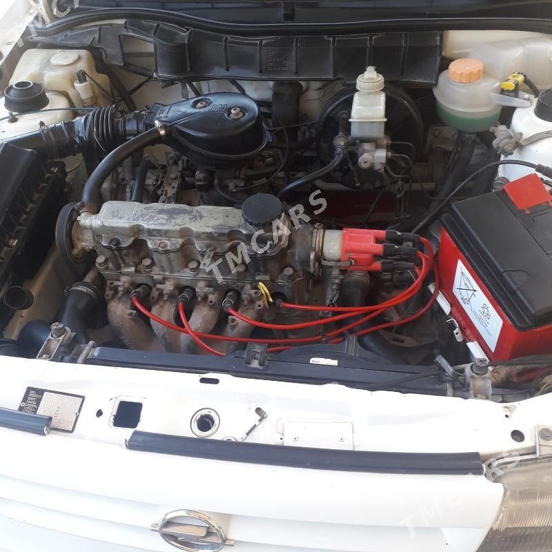 Opel Astra 1993 - 35 000 TMT - Мары - img 2