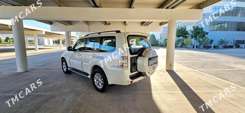 Mitsubishi Pajero 2013 - 300 000 TMT - Moskowskiý köç. (10 ýyl abadançylyk şaýoly) - img 2