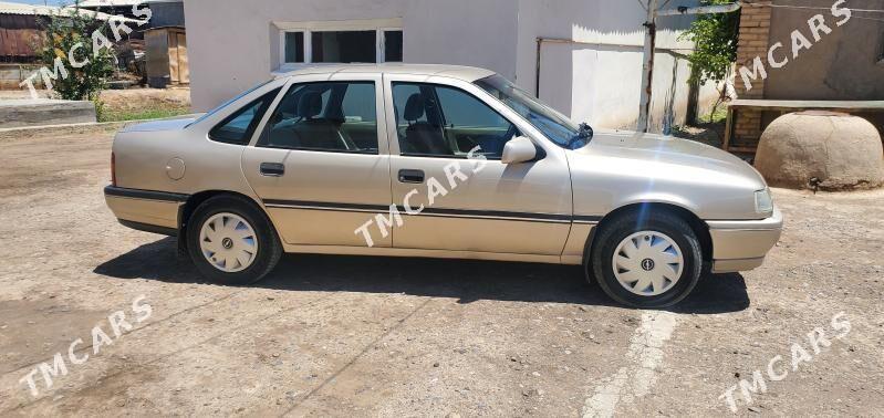 Opel Vectra 1990 - 46 000 TMT - Mary - img 4