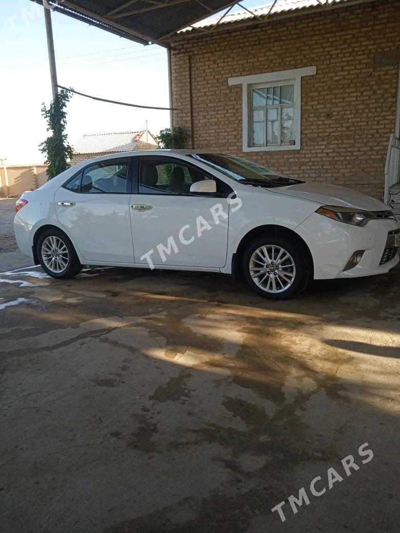 Toyota Corolla 2014 - 175 000 TMT - Бабадайхан - img 3