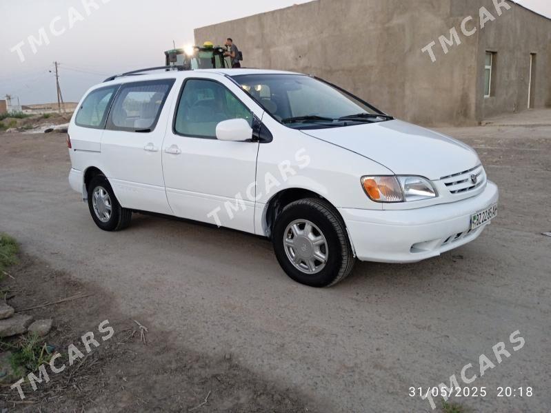 Toyota Sienna 2002 - 130 000 TMT - Теджен - img 6