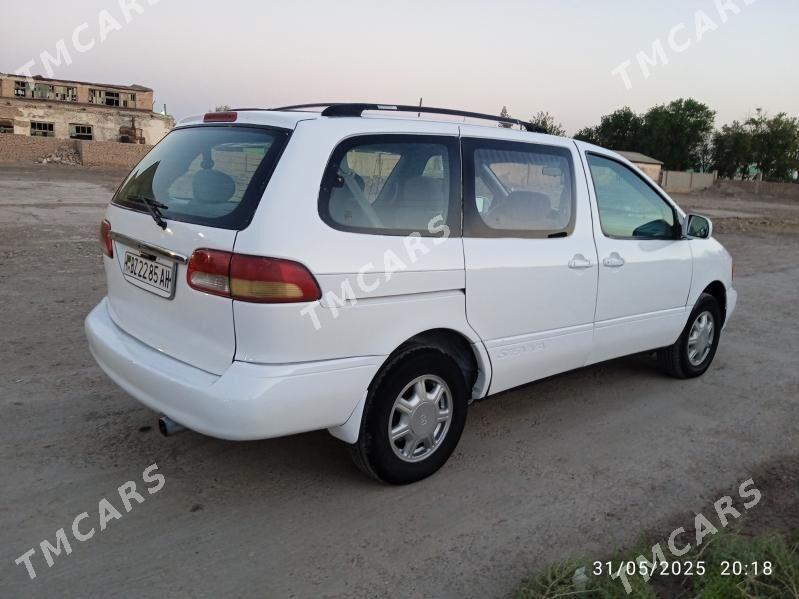 Toyota Sienna 2002 - 130 000 TMT - Теджен - img 5