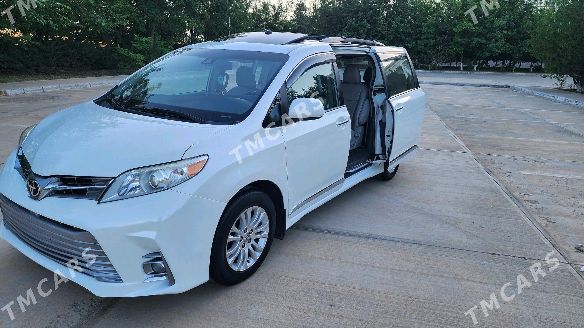 Toyota Sienna 2020 - 397 000 TMT - Ашхабад - img 10