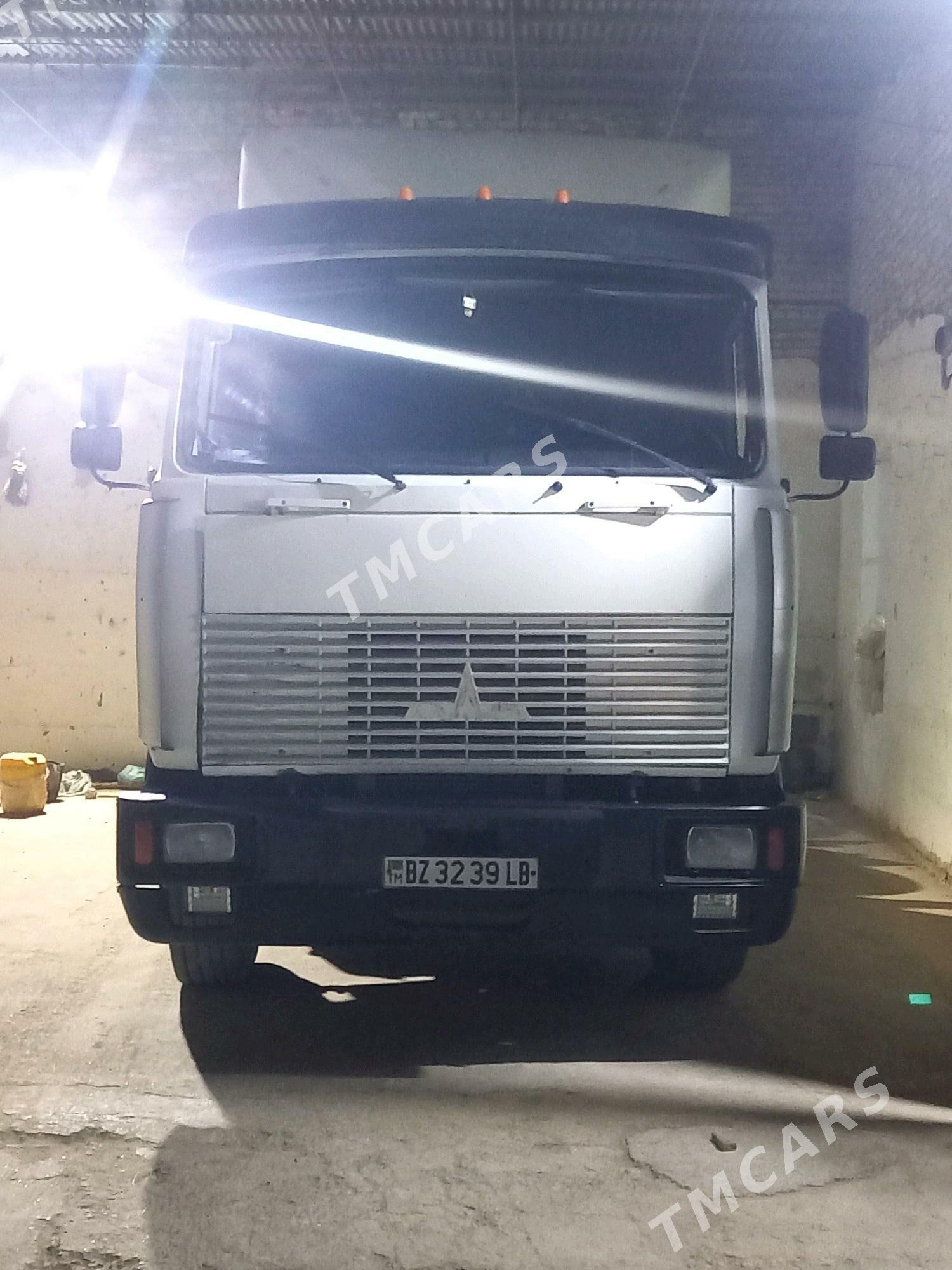 DAF 480 2013 - 500 000 TMT - Çärjew - img 2