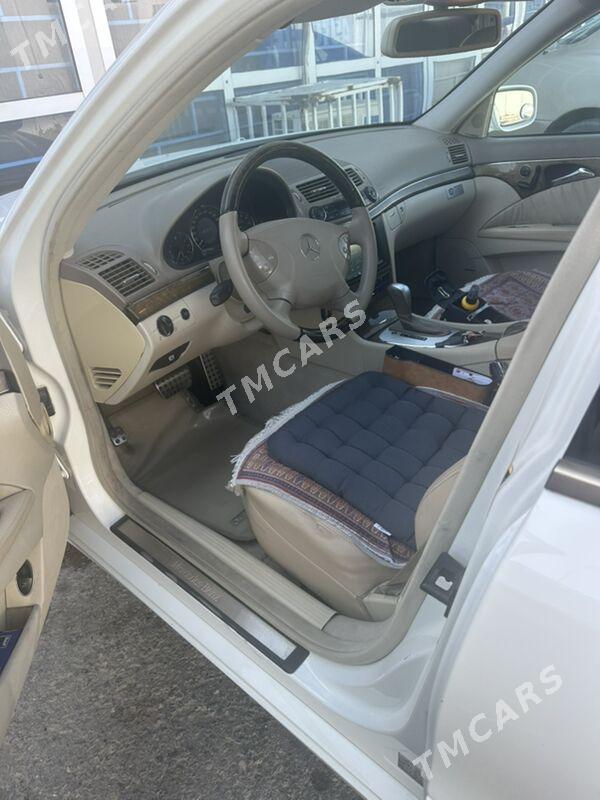 Mercedes-Benz E320 2005 - 170 000 TMT - Balkanabat - img 4