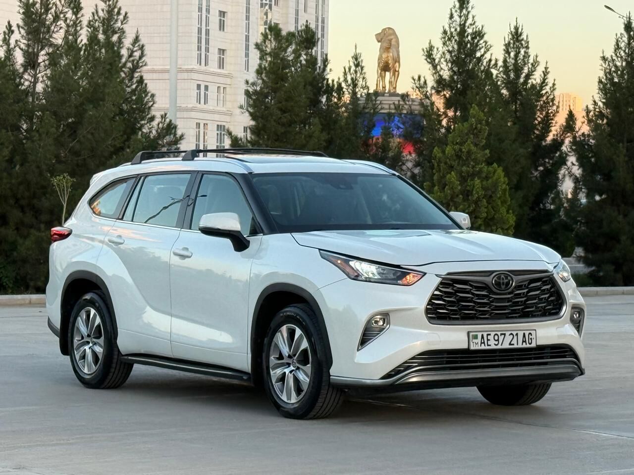 Toyota Highlander 2021 - 615 000 TMT - Ашхабад - img 2