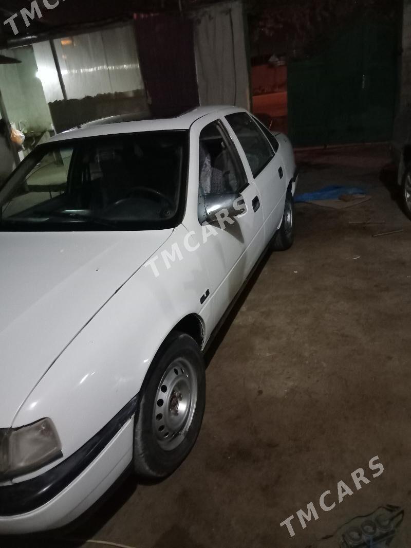 Opel Vectra 1990 - 25 000 TMT - Mary - img 3