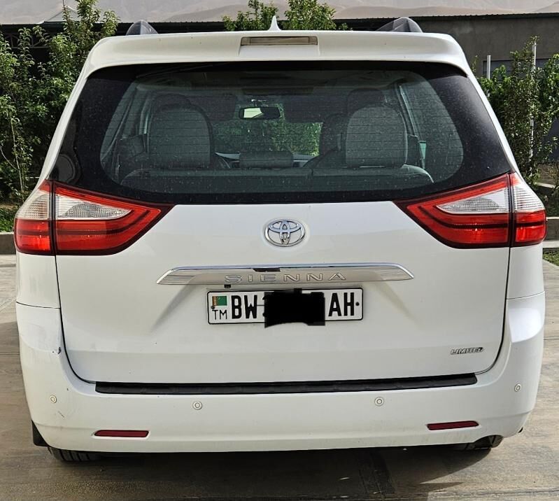 Toyota Sienna 2010 - 298 000 TMT - Ашхабад - img 2