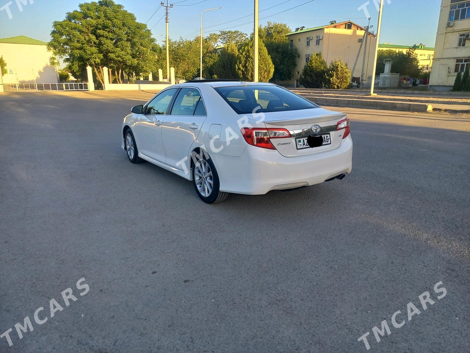 Toyota Camry 2012 - 240 000 TMT - Бузмеин - img 3