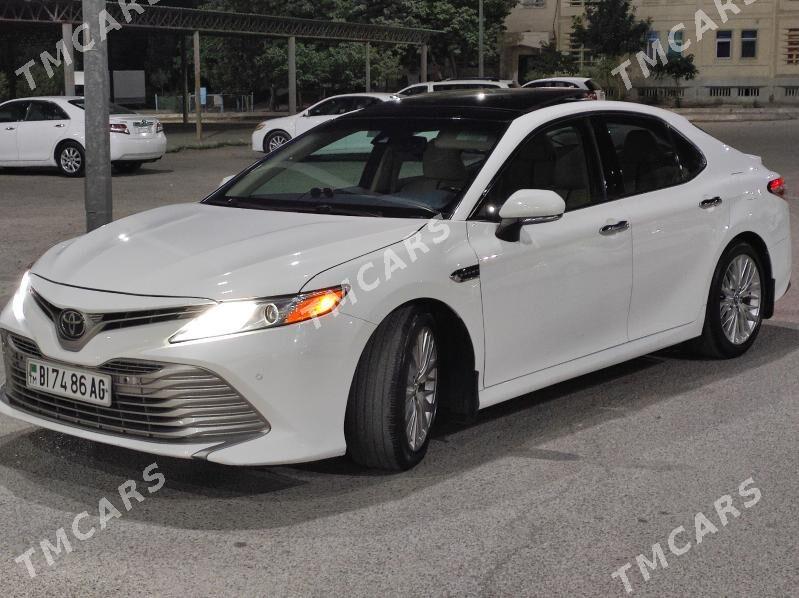 Toyota Camry 2018 - 365 000 TMT - Бузмеин - img 5
