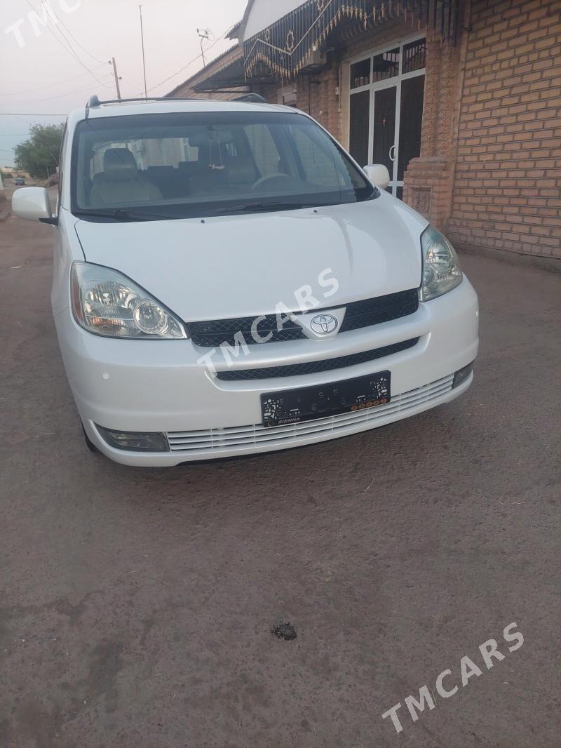 Toyota Sienna 2004 - 215 000 TMT - Губадаг - img 7