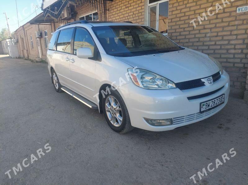 Toyota Sienna 2004 - 215 000 TMT - Губадаг - img 4
