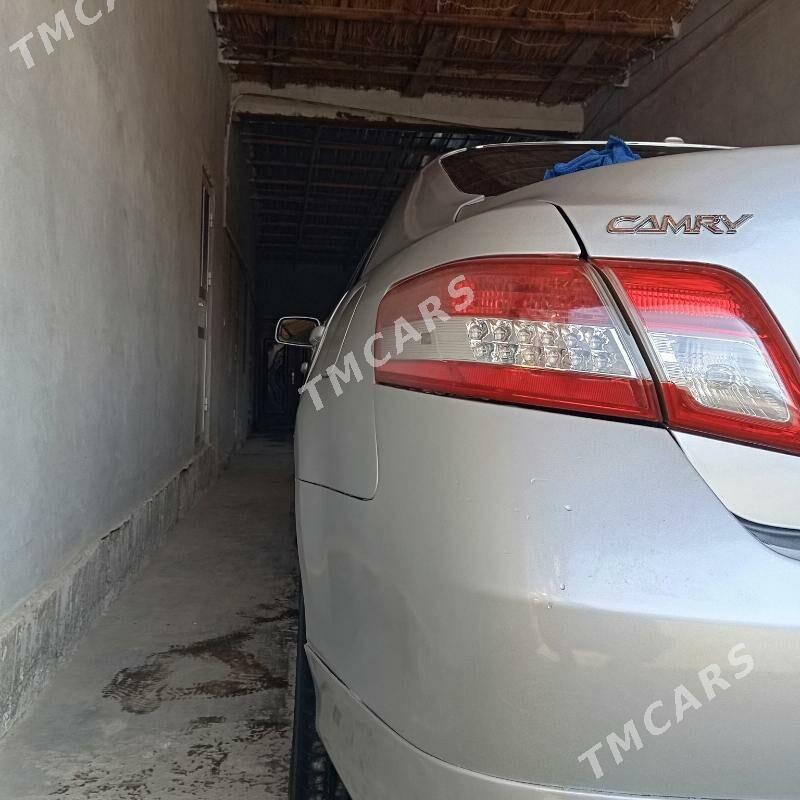 Toyota Camry 2010 - 210 000 TMT - Dänew - img 3