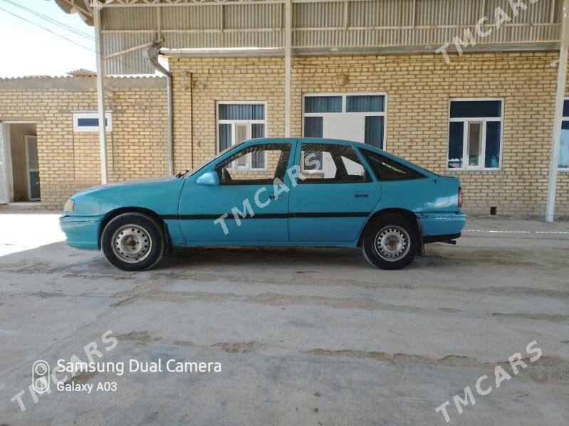 Opel Vectra 1993 - 15 000 TMT - Mary - img 2