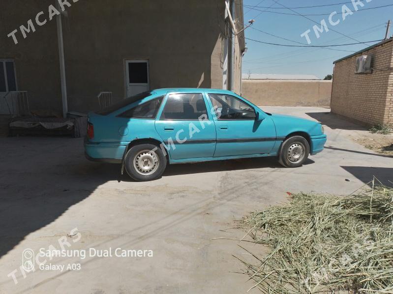 Opel Vectra 1993 - 15 000 TMT - Mary - img 9