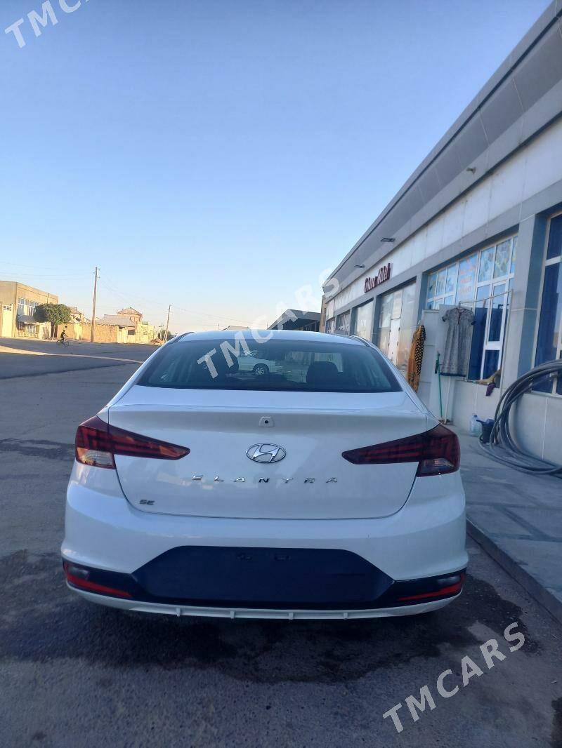 Hyundai Elantra 2020 - 200 000 TMT - Mary - img 10