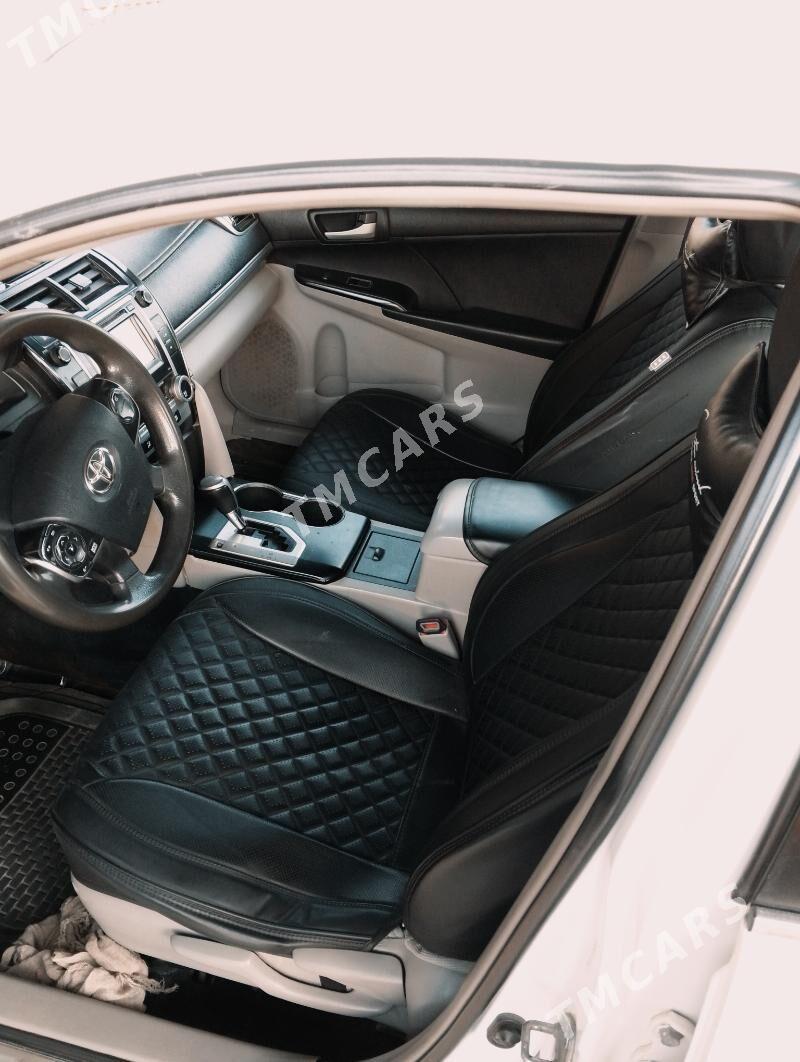 Toyota Camry 2012 - 180 000 TMT - Çärjew - img 3