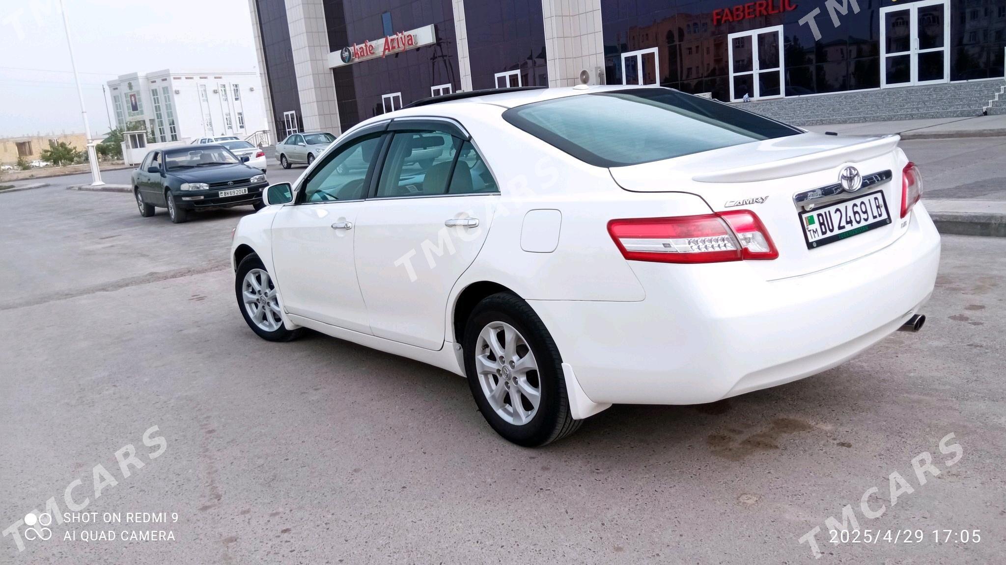 Toyota Camry 2010 - 150 000 TMT - Керки - img 2