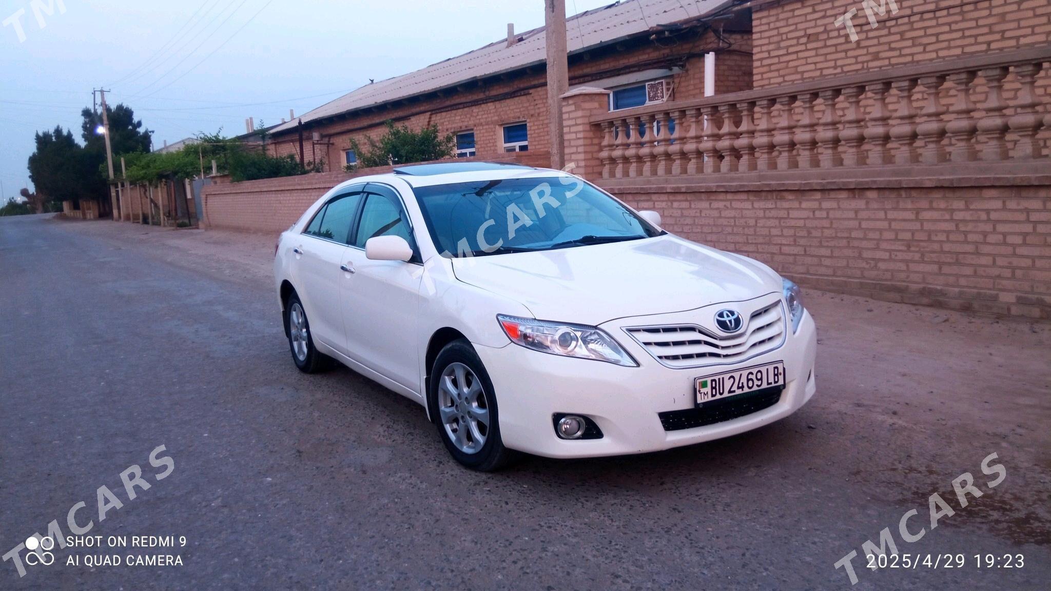 Toyota Camry 2010 - 150 000 TMT - Керки - img 4