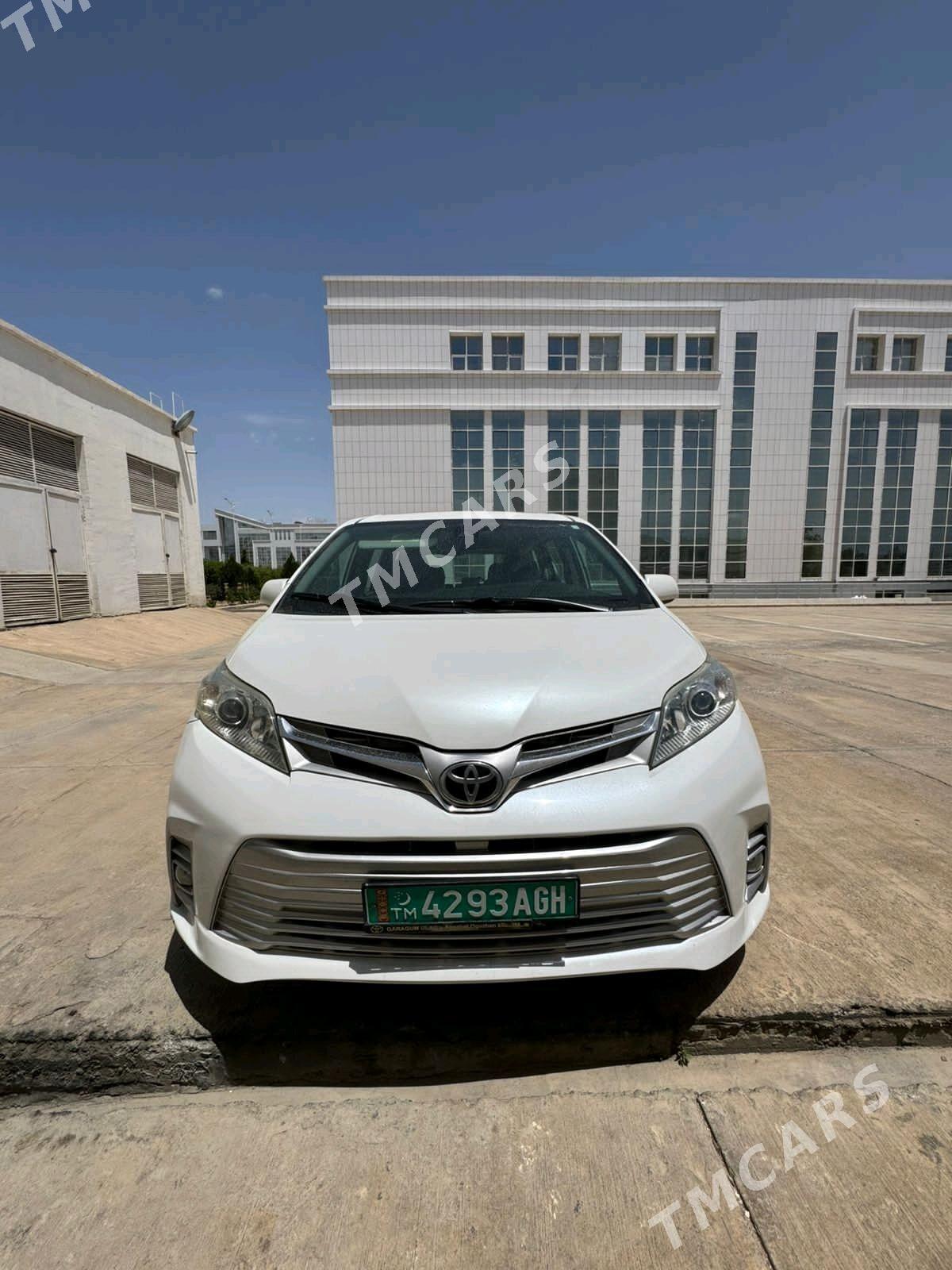 Toyota Sienna 2019 - 420 000 TMT - Ашхабад - img 7