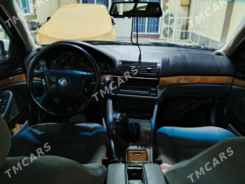 BMW E39 1999 - 65 000 TMT - Балканабат - img 7