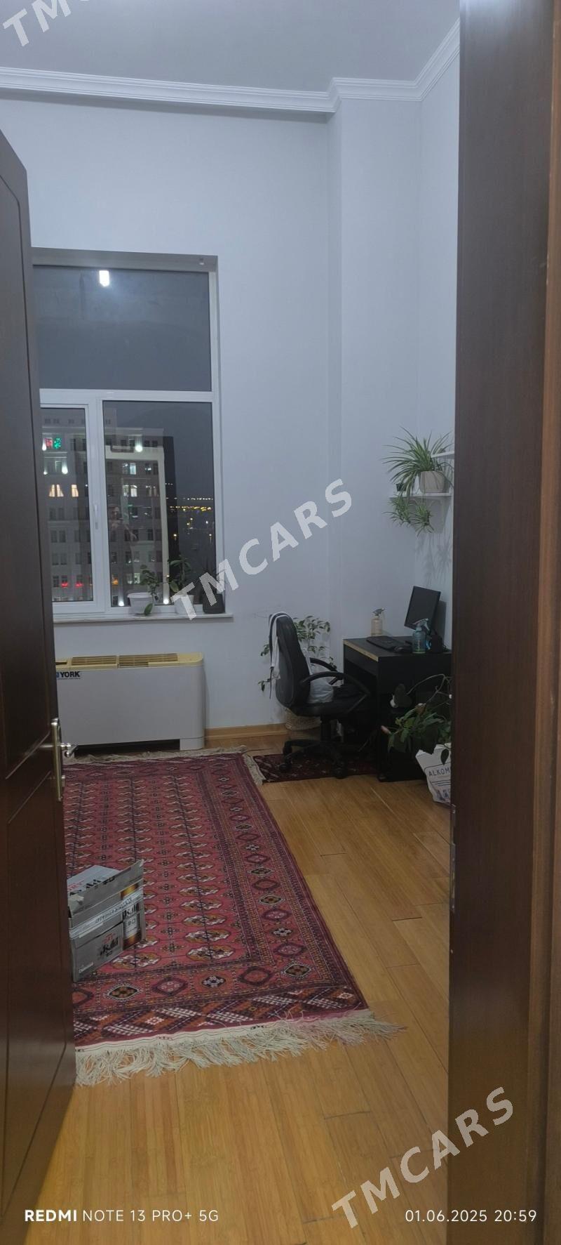 московская TMCELL DOM MOSKOVSK - Moskowskiý köç. (10 ýyl abadançylyk şaýoly) - img 10