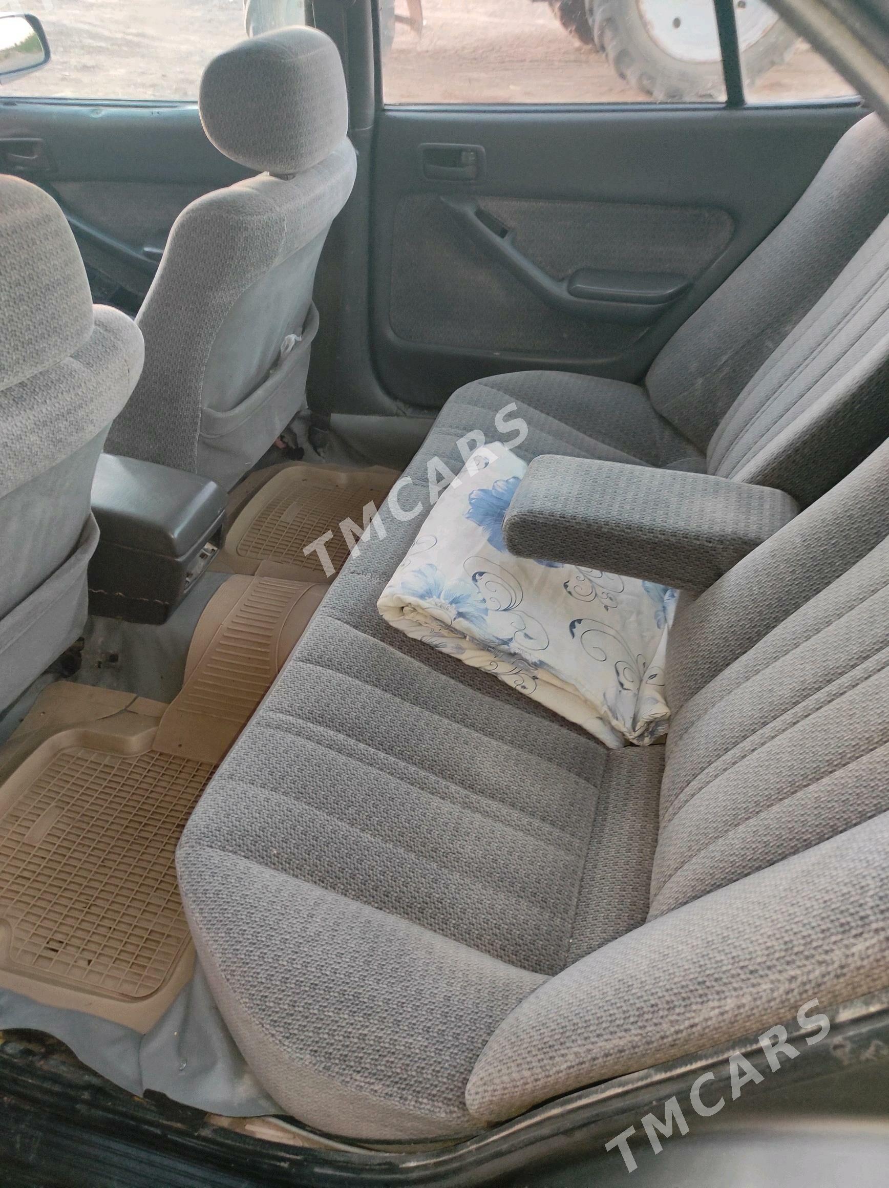 Toyota Camry 1993 - 35 000 TMT - Каракумский этрап - img 6