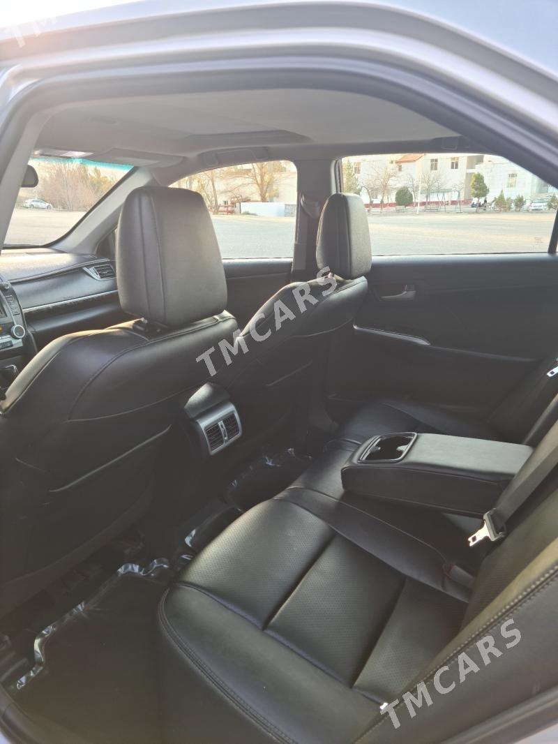 Toyota Camry 2014 - 234 000 TMT - Бузмеин - img 4