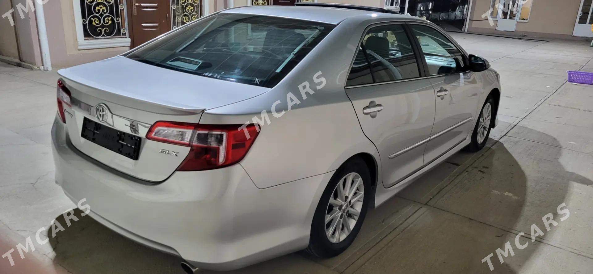 Toyota Camry 2014 - 234 000 TMT - Бузмеин - img 7