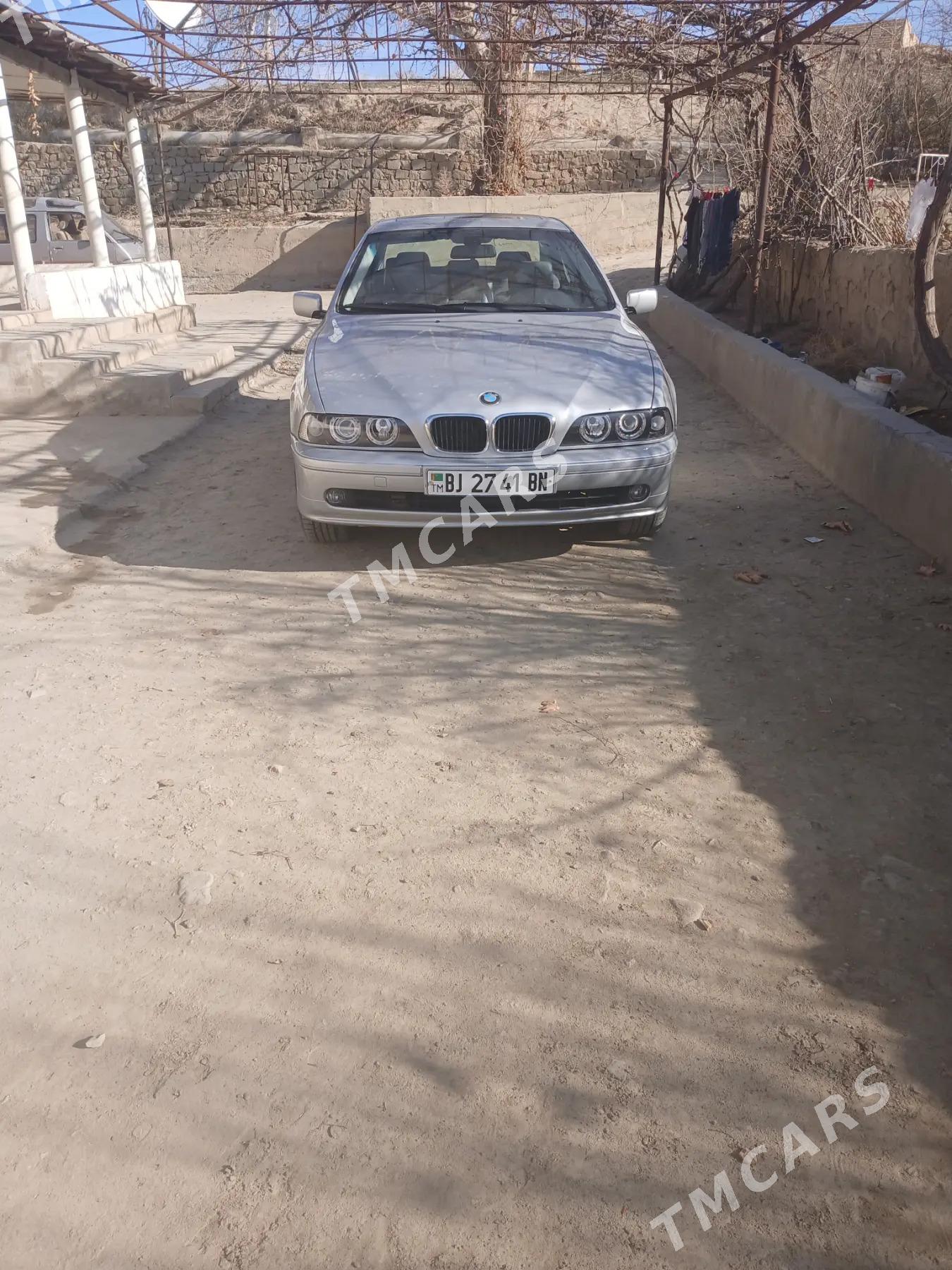 BMW E39 2003 - 115 000 TMT - Magtymguly - img 2