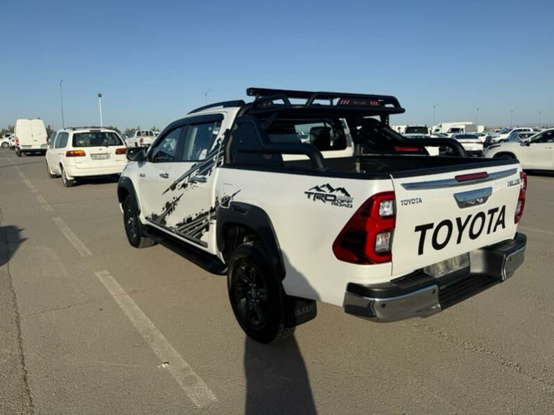 Toyota Hilux 2024 - 600 000 TMT - Ашхабад - img 6