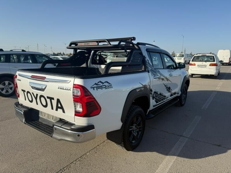 Toyota Hilux 2024 - 600 000 TMT - Ашхабад - img 2