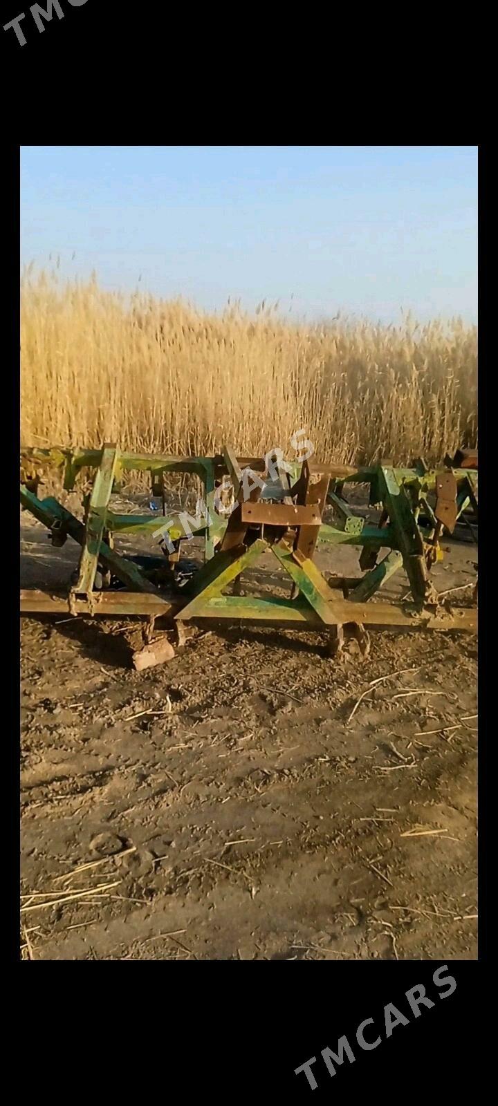 MTZ 82 1980 - 90 000 TMT - Ruhubelent etraby - img 3