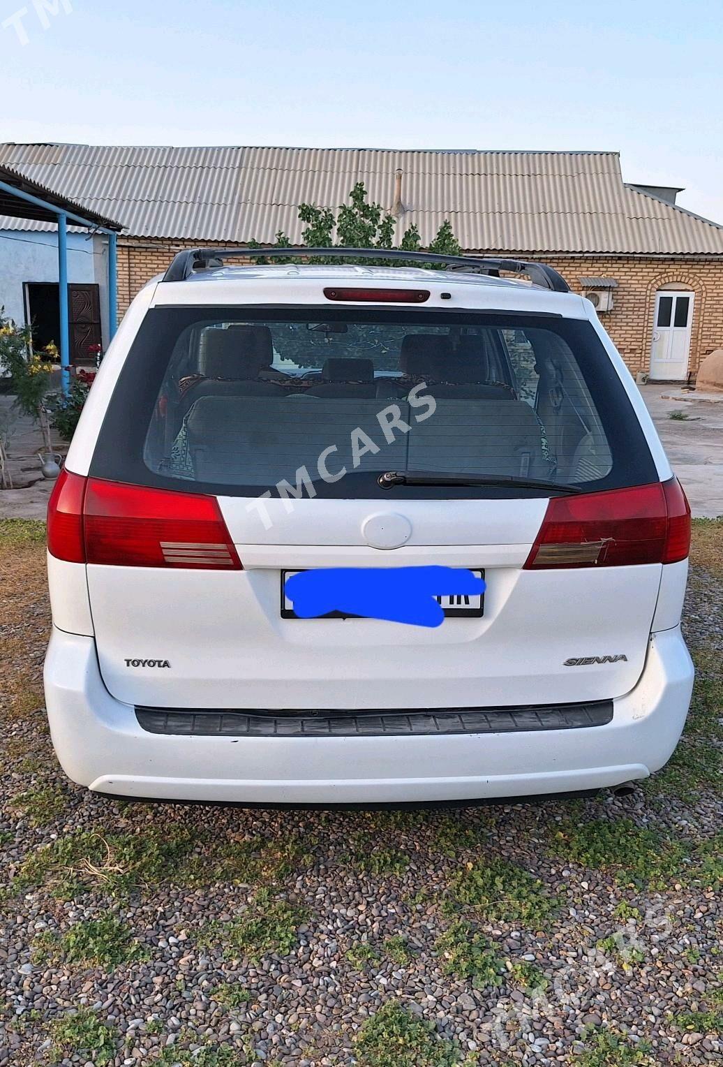 Toyota Sienna 2004 - 170 000 TMT - Серхетабат (Кушка) - img 7