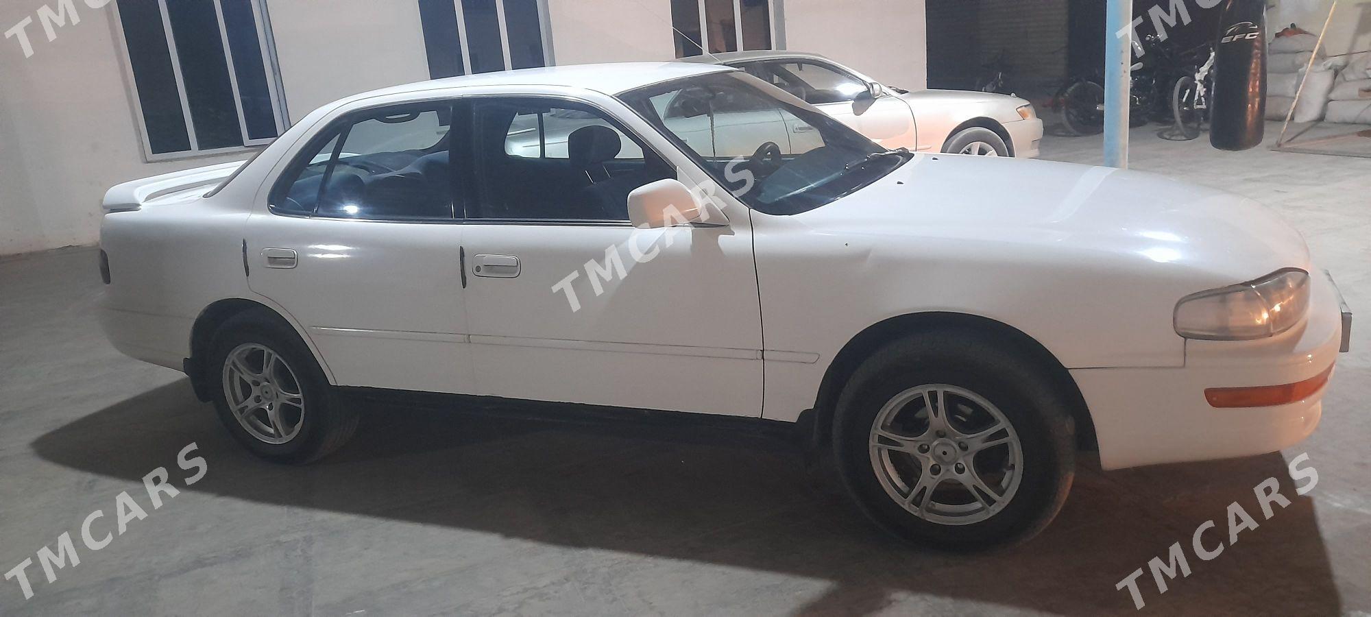 Toyota Camry 1993 - 75 000 TMT - Саят - img 2