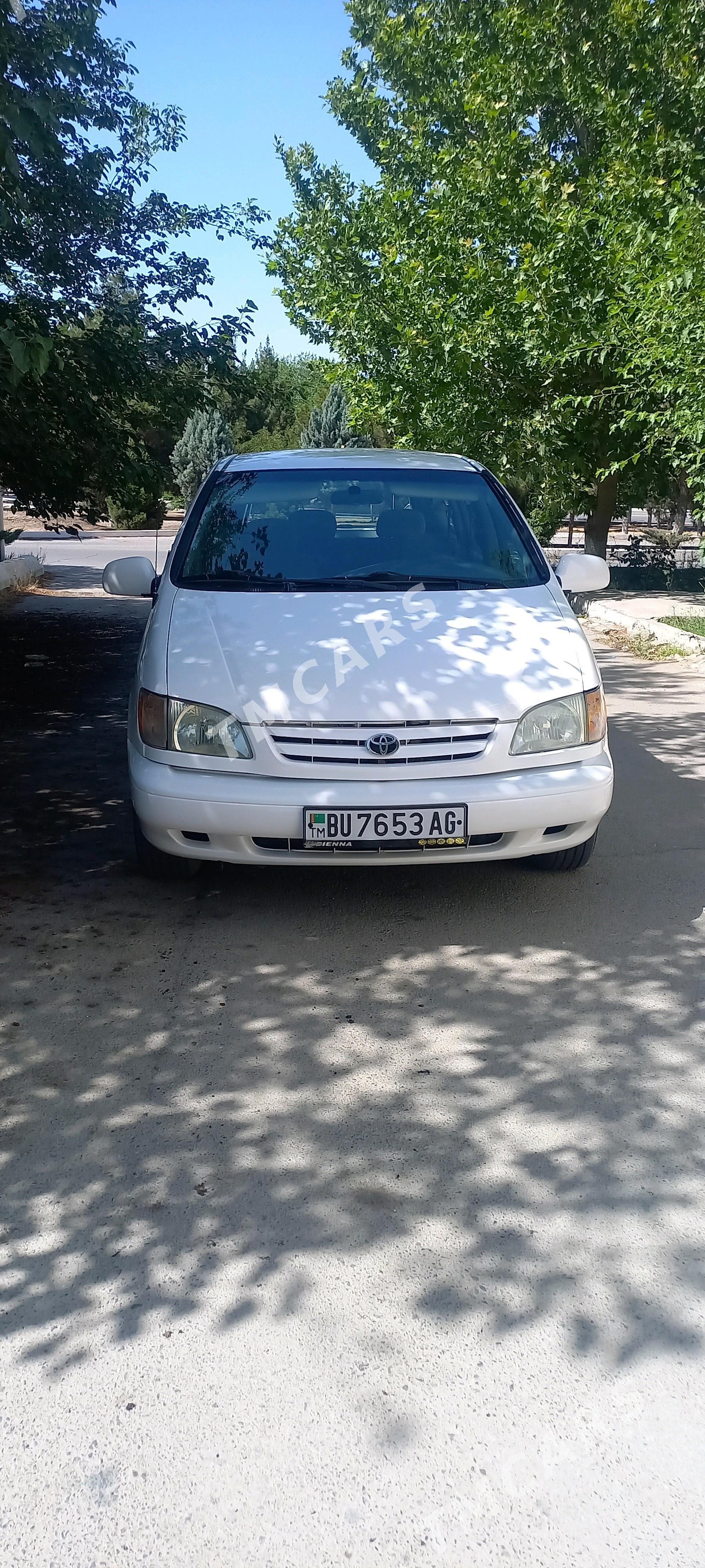 Toyota Sienna 2000 - 135 000 TMT - Aşgabat - img 3