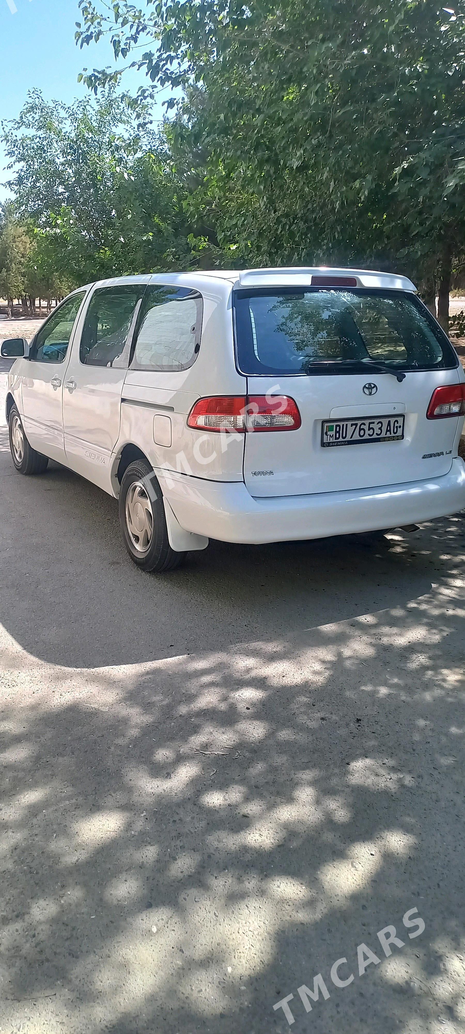 Toyota Sienna 2000 - 135 000 TMT - Aşgabat - img 2