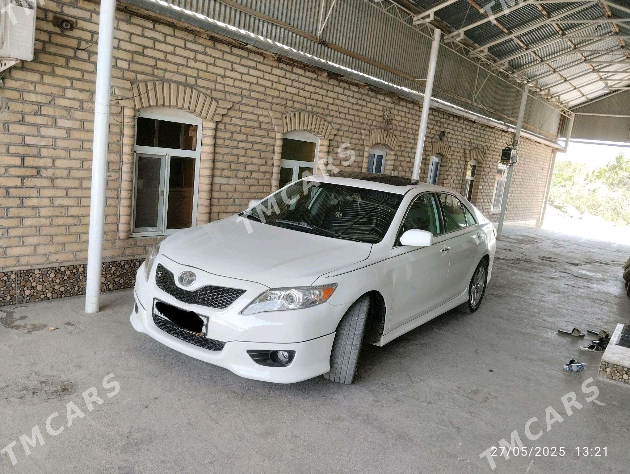 Toyota Camry 2010 - 170 000 TMT - Mary - img 4