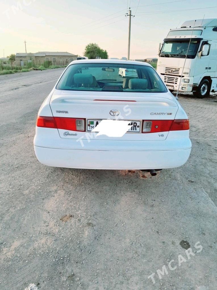 Toyota Camry 1999 - 118 000 TMT - Мургап - img 3