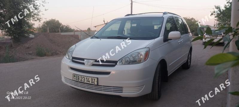 Toyota Sienna 2004 - 210 000 TMT - Дашогуз - img 2