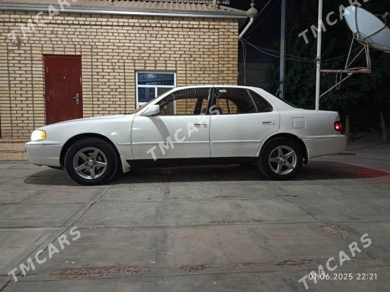 Toyota Camry 1995 - 89 000 TMT - Мары - img 5