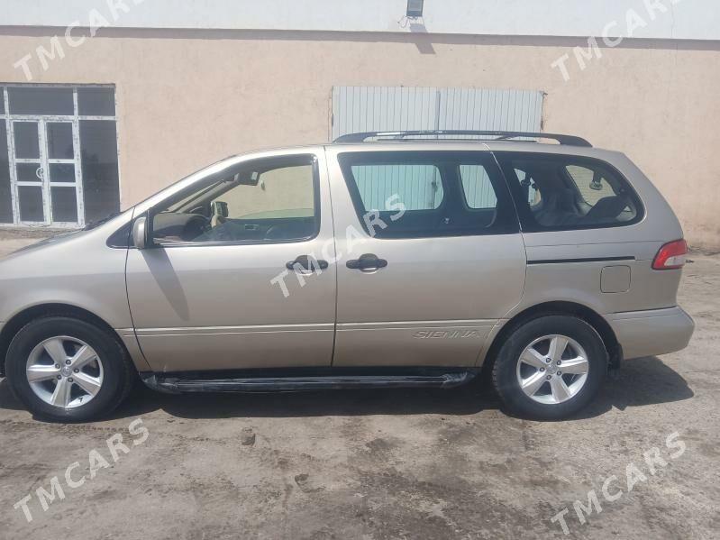 Toyota Sienna 2002 - 155 000 TMT - Dänew - img 4